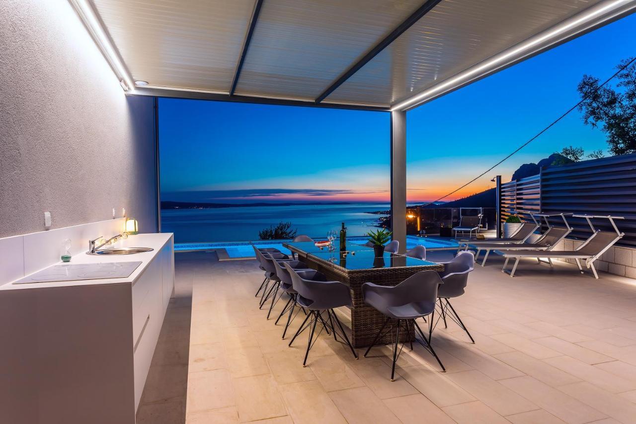 Villa Belvedere With Heated Pool, Billiards, Media Room, Sea Views,10 Pax Omiš Eksteriør bilde